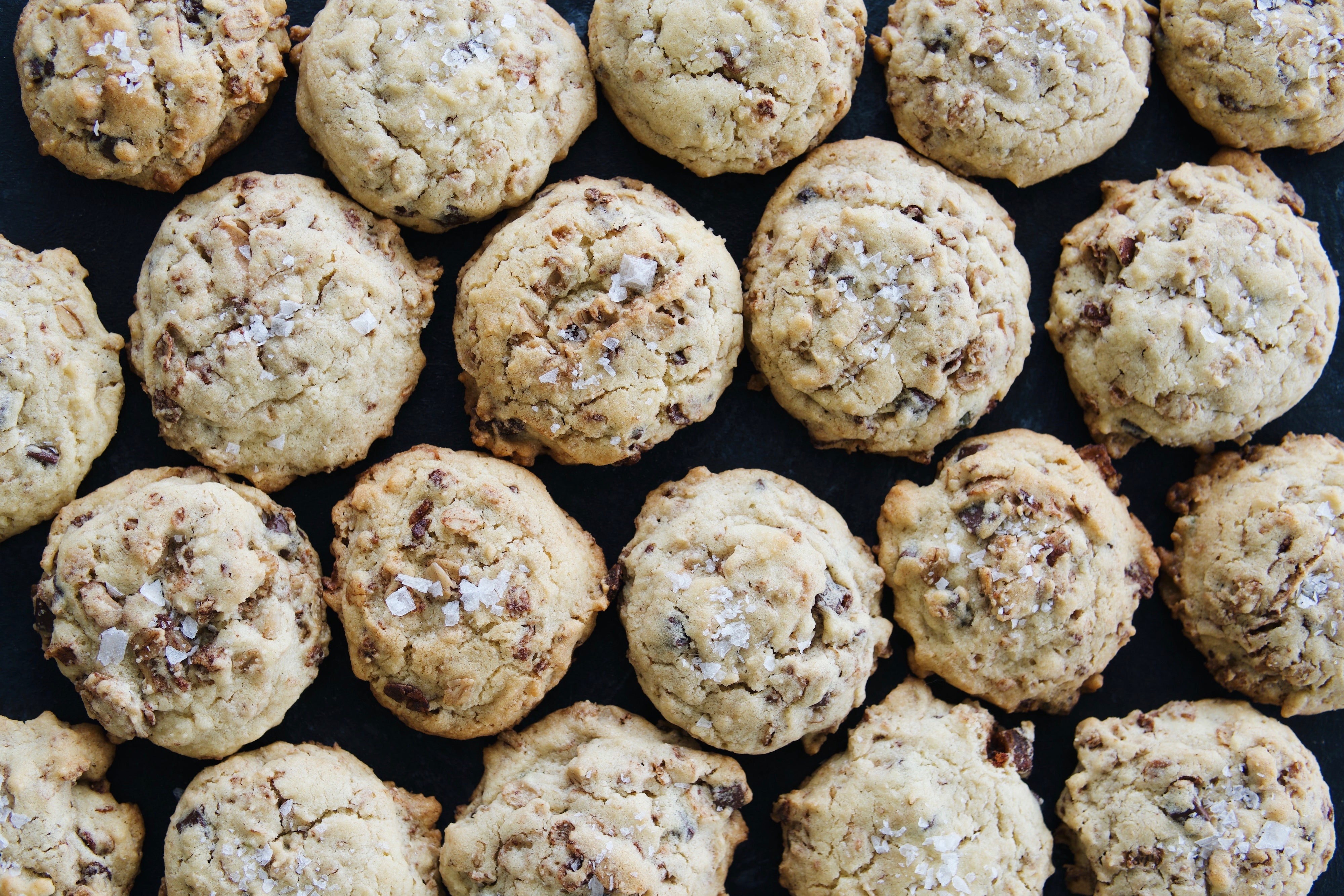 Recipe: Tahini Chocolate Chunk Muesli Cookies